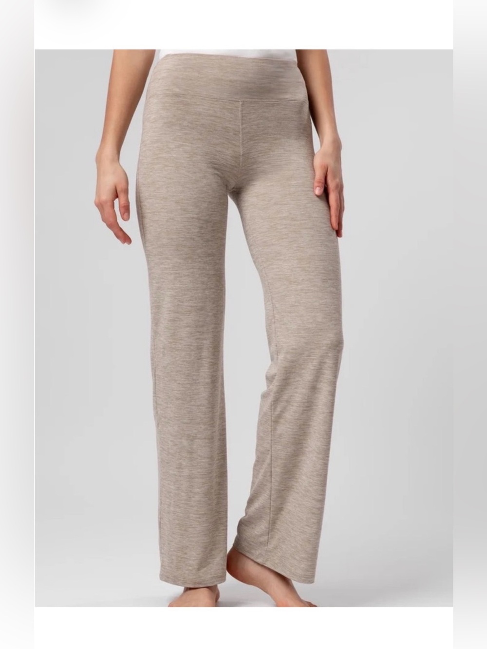 Abercrombie // YPB Everyday Soft Flare Leggings